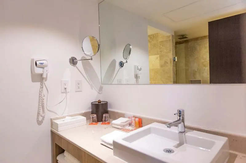 Krystal Cancun All Inclusive Hotel