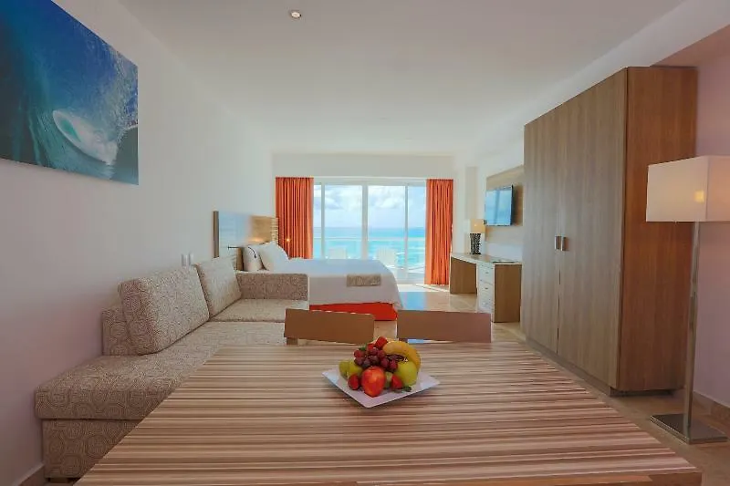 Hotel Krystal Cancun All Inclusive