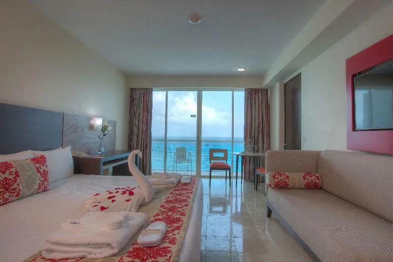 Hotel Krystal Cancun All Inclusive
