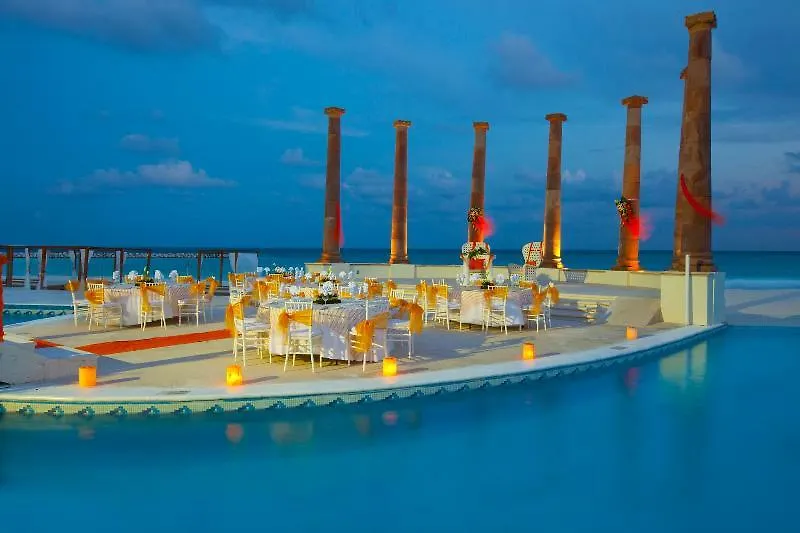 Krystal Cancun All Inclusive Отель