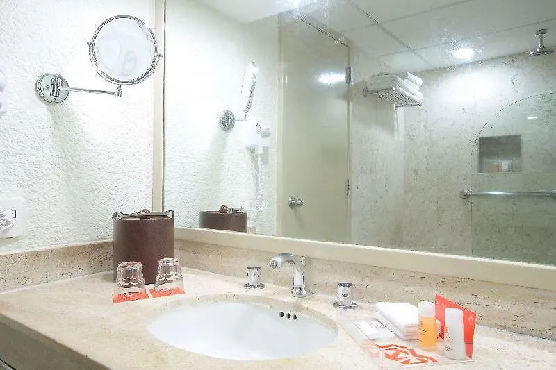Отель Krystal Cancun All Inclusive